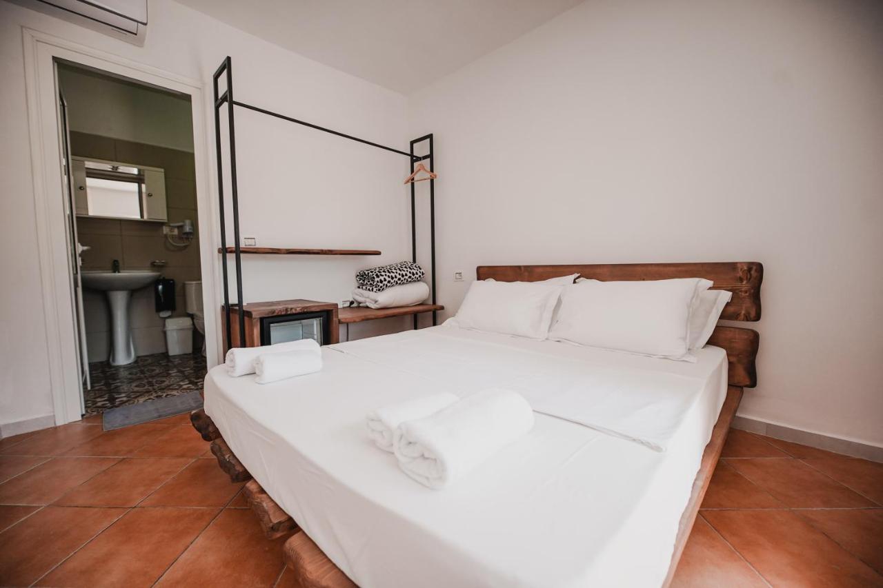 Drymades Adults Only 4*