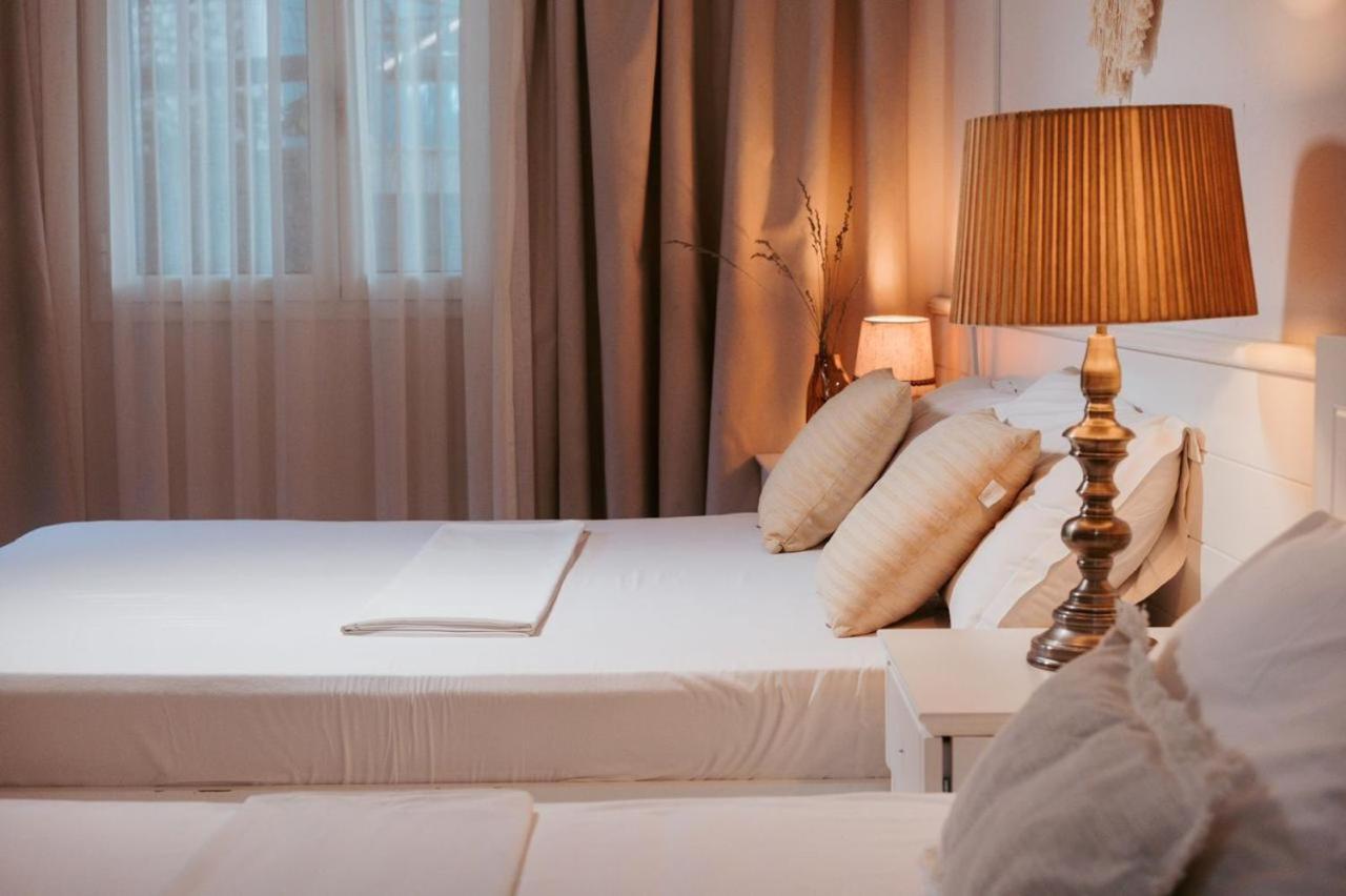 Drymades Adults Only 4*